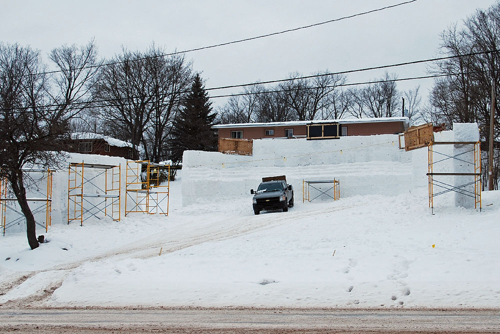 The end of January saw the beginning of 2012 Michigan Tech Carnival snow statue competition, and Phi Kappa Tau was already hard at work, hoping for a third consecutive win.