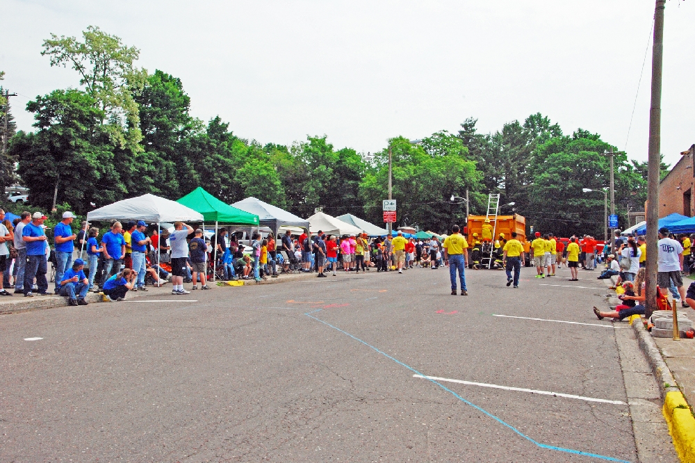 East Quincy Street was blocked off to serve as a Tournament Race area. A number of Races, designed to test Department�s team skills are set up and run.
